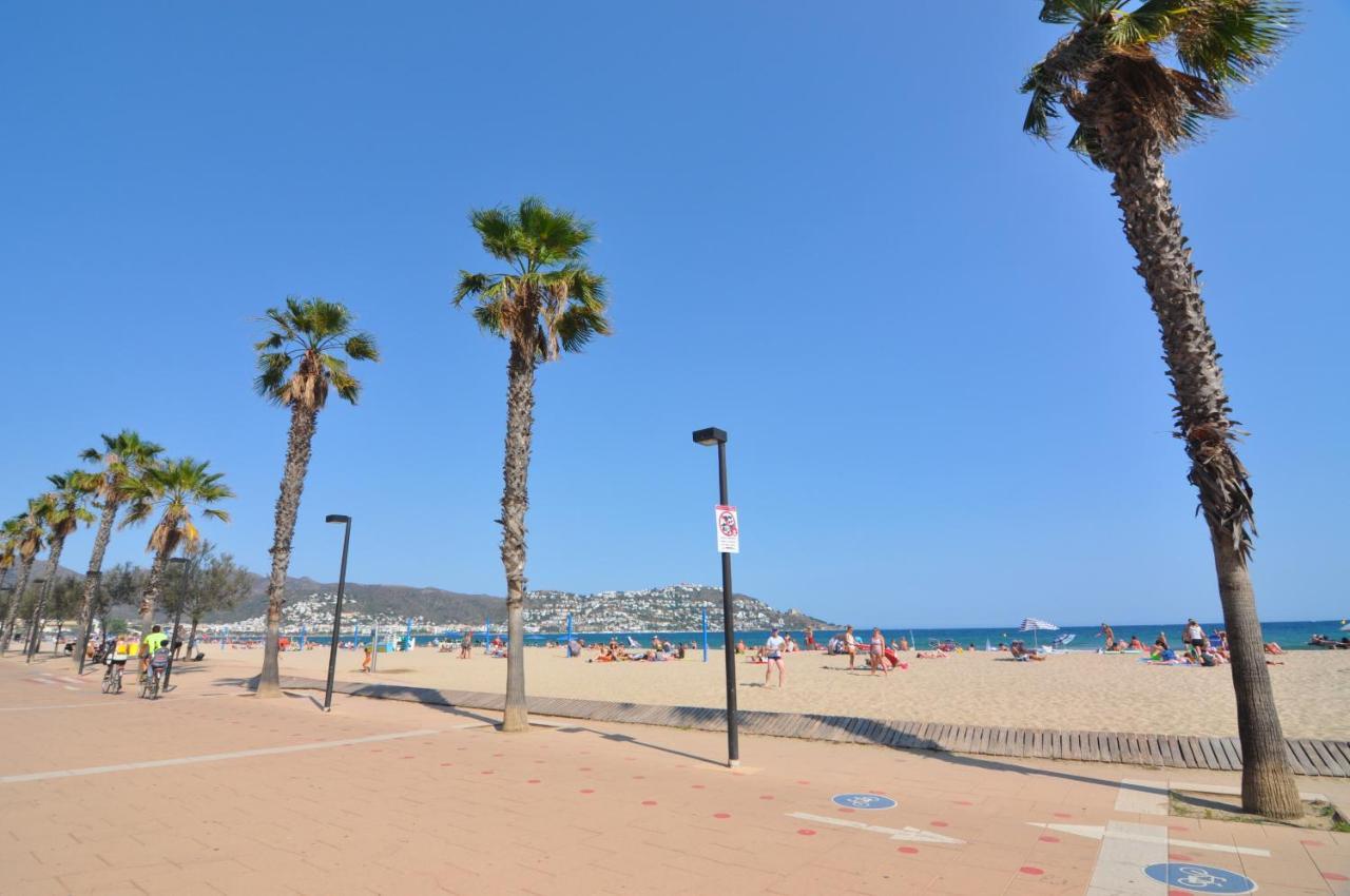 Rnet - Front De Mer - Roses Costa Brava Exterior foto